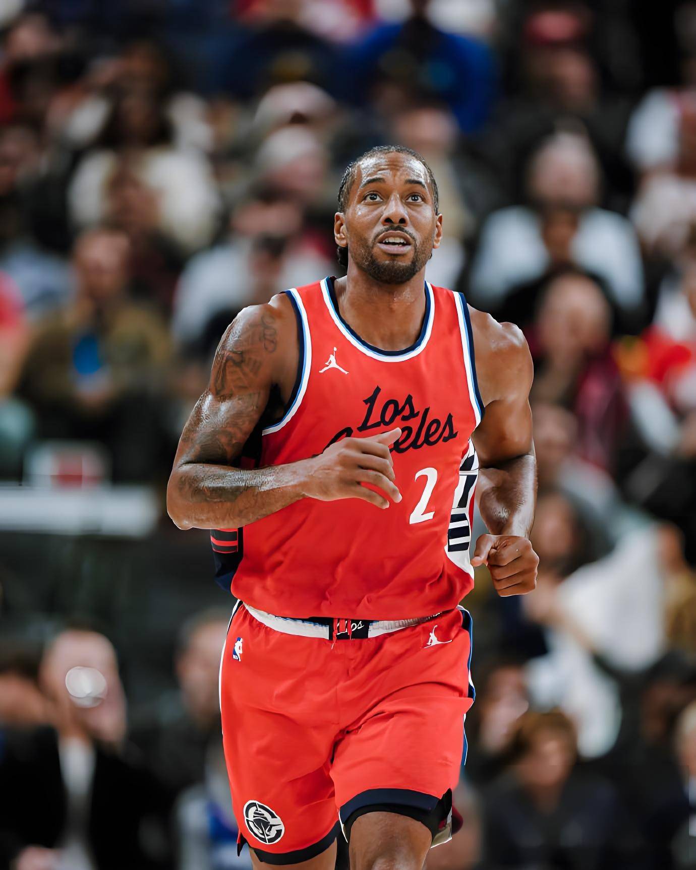 比分更刺眼 比分更刺眼